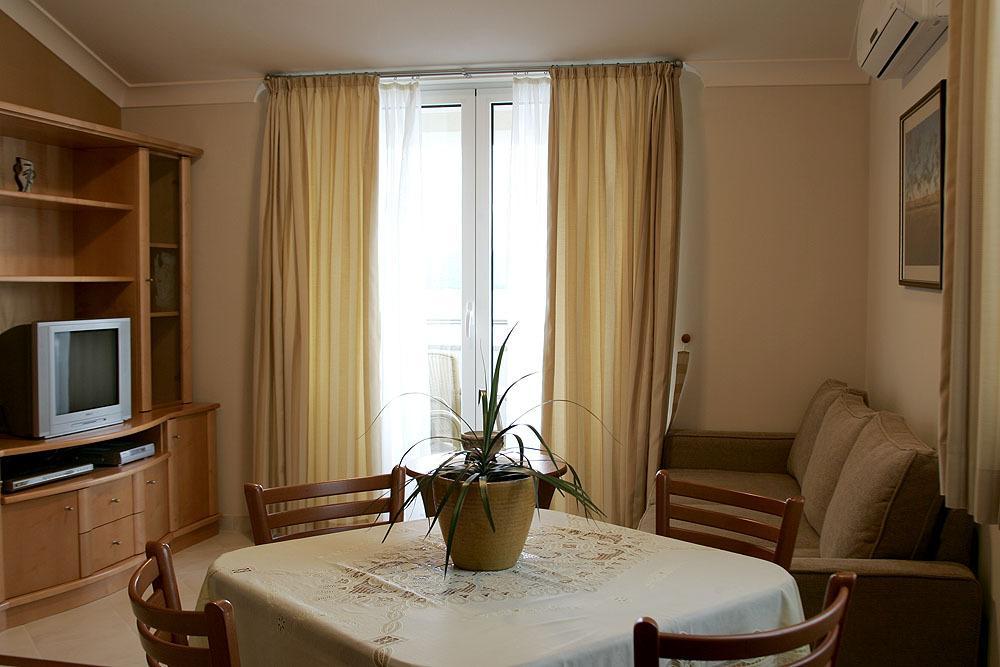 Villa Koala Apartments Zaboric Kamer foto